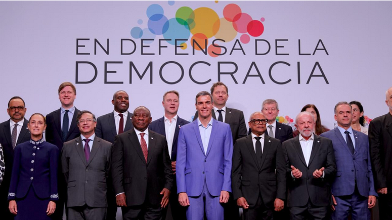 Gobierno dominicano participa en cumbre internacional sobre democracia y comunicación digital en España