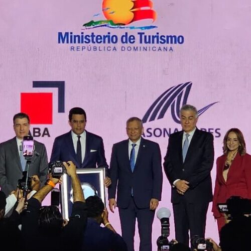 Sector bancario reconoce a David Collado por impulso al turismo
