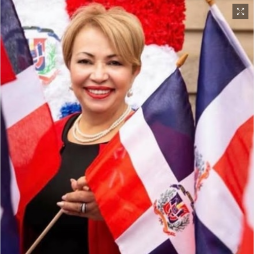 Residentes dominicanos en Paterson critican a presidenta del Desfile por no respaldar a candidato dominicano a la alcaldía