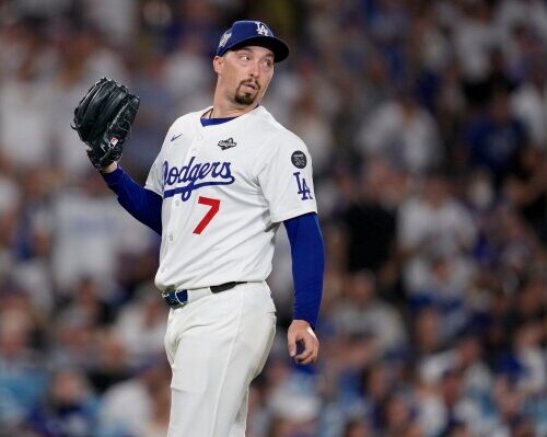 Blake Snell, baja ante Dodgers por molestias en el hombro