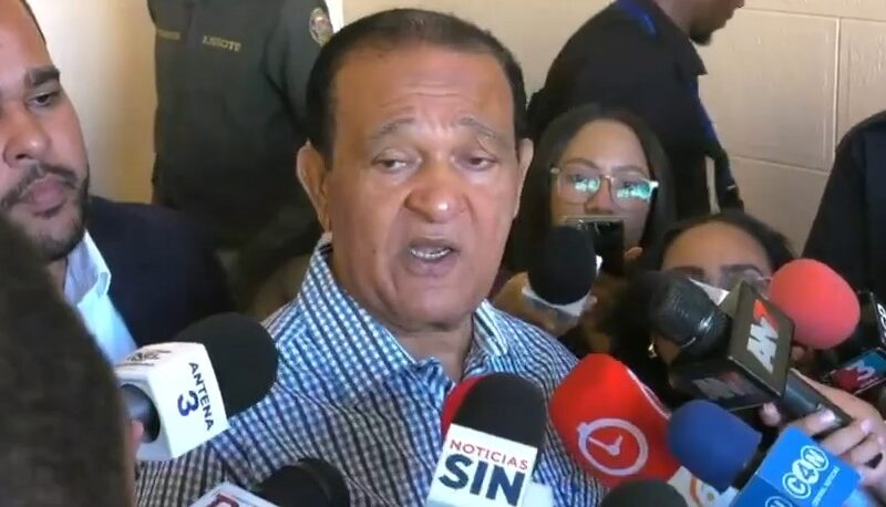 Gobierno y Conatra evalúan aumento del subsidio al transporte