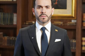 De la Espriella denuncia amenazas a votantes en el Pacífico colombiano