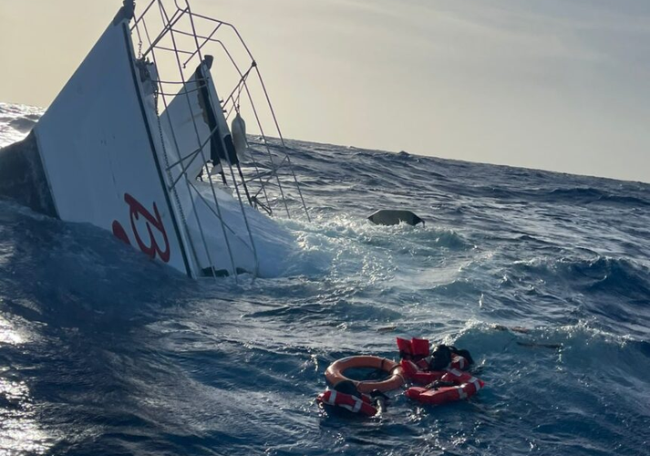Armada logra rescate exitoso tras accidente marítimo en costas dominicanas