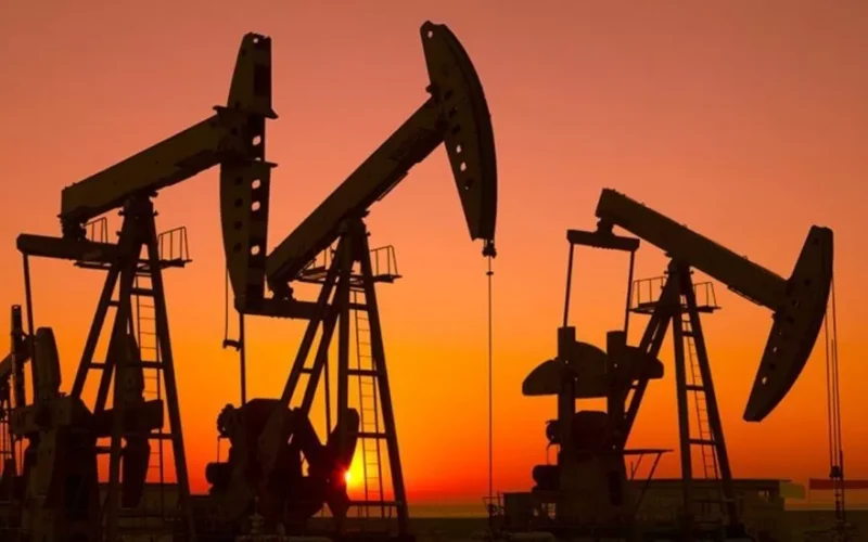 Petróleo WTI cae 3.14 % tras suspensión de sanciones a Irán