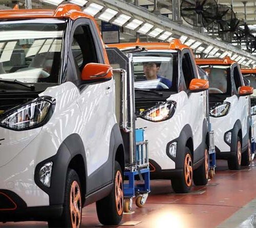 China duplica exportaciones de autos eléctricos y lidera el sector