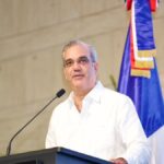 Abinader urge priorizar agua y saneamiento ante crisis climática