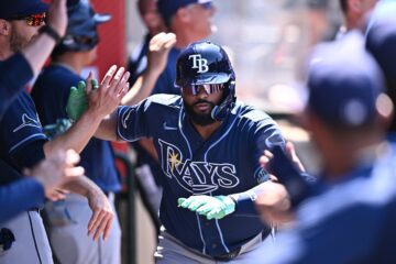 Peloteros dominicanos brillan con jonrones en MLB el 14 de junio