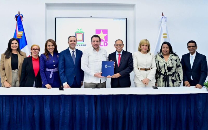 UNICARIBE y PLD impulsan programa nacional de formación en valores