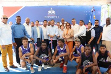Gobierno inicia techado multiuso en Matanzas, Peravia