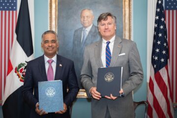EE. UU. y RD firman acuerdo de cooperación en energía nuclear civil