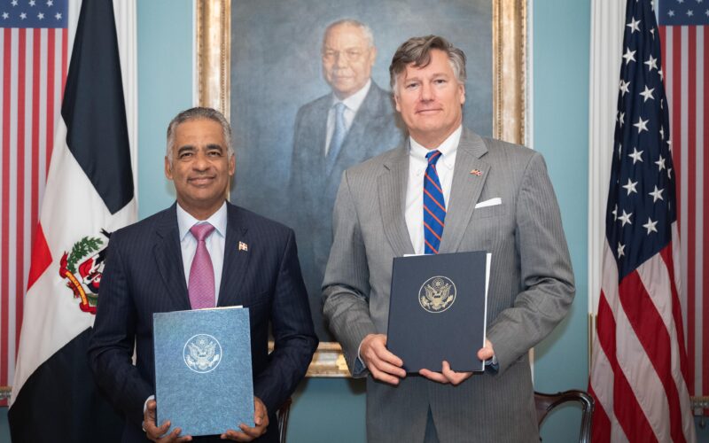 EE. UU. y RD firman acuerdo de cooperación en energía nuclear civil