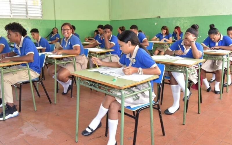 Más de 111 mil estudiantes rendirán Pruebas Nacionales 2026