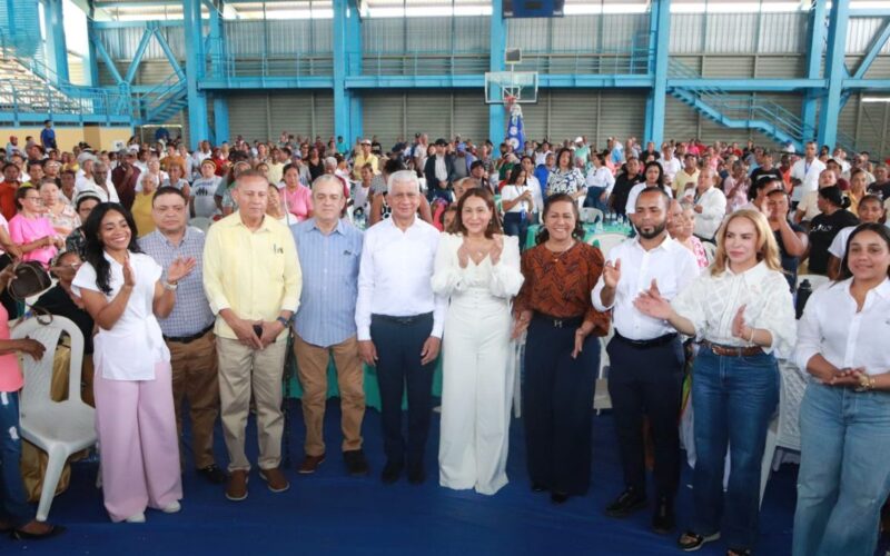 Más de 28,000 familias de Sánchez Ramírez reciben Supérate