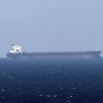 Irán reanuda exportación de petróleo tras bloqueo naval de dos meses