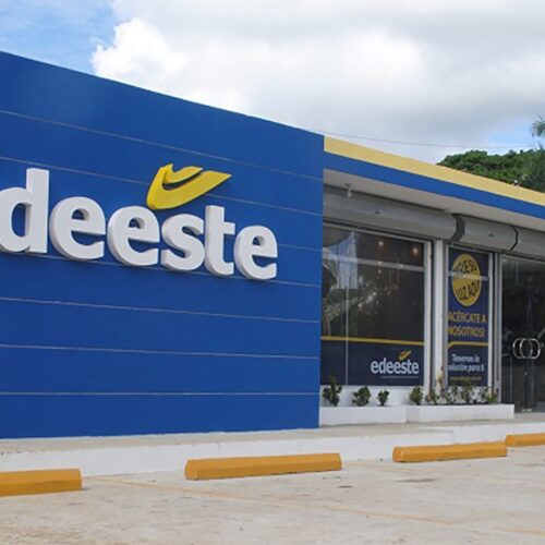 EDEESTE advierte sobre riesgos eléctricos al volar chichiguas