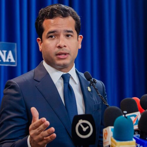 Omar Fernández propone elevar indexación salarial a RD$52,000