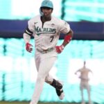 Marlins, Cerveceros y Azulejos logran triunfos clave en la MLB
