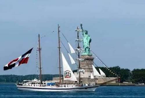 Embarcación dominicana se suma a festejos por 250 años de independencia estadounidense en Nueva York