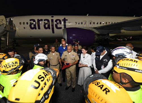 Brigadistas dominicanos regresan de Venezuela tras exitosa misión de rescate tras terremotos