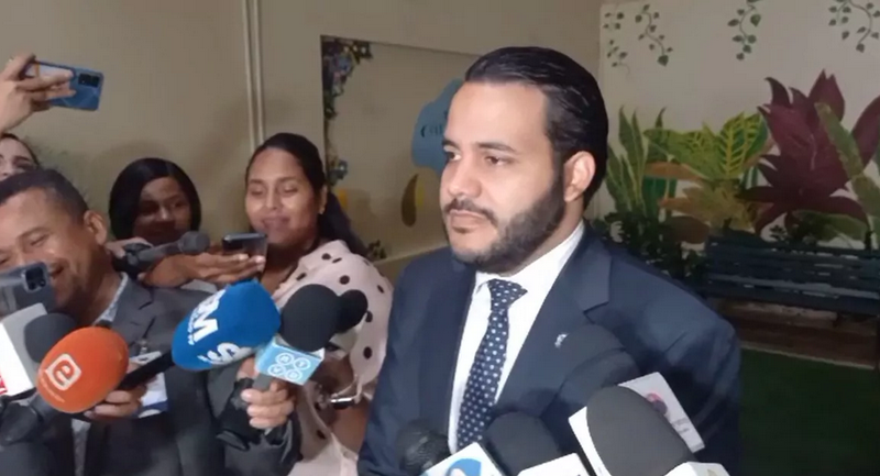 Reformista propone cambios al Código Penal para blindar libertad de expresión y proteger a médicos