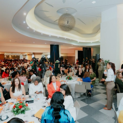 Mujeres rurales del continente trazan ruta de desarrollo en cumbre dominicana