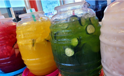 Aguas frescas, un homenaje a la fruta en su día internacional