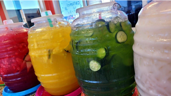 Aguas frescas, un homenaje a la fruta en su día internacional