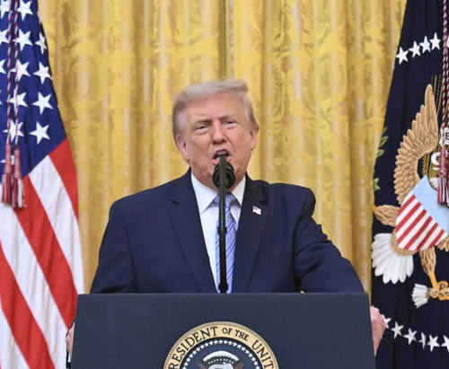 Donald Trump acusa a China y Venezuela de interferir en comicios y exige al Senado aprobar reforma electoral que endurezca los requisitos de votación en Estados Unidos