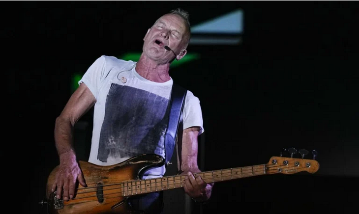 Sting deslumbra en Barcelona con un recorrido por sus clásicos y los de The Police