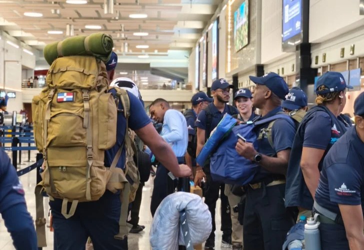 Aeropuerto Las Américas se convierte en centro de repatriación y ayuda para dominicanos en Venezuela tras sismo