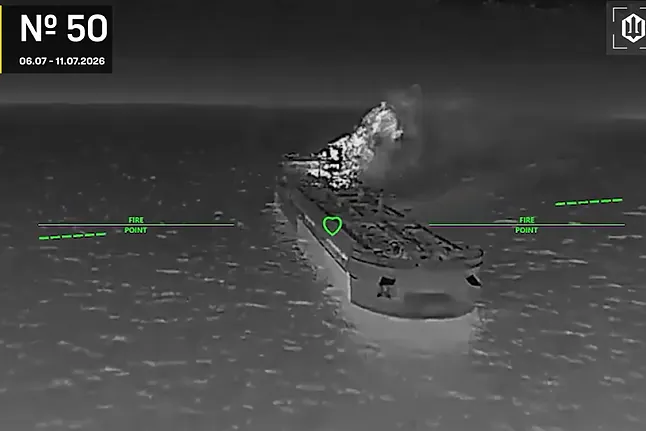 Ucrania golpea a 21 buques de la flota rusa que evade sanciones en el mar de Azov