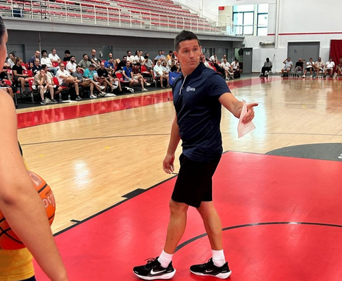 Jaka Lakovic participa como ponente en evento de baloncesto en Portugal