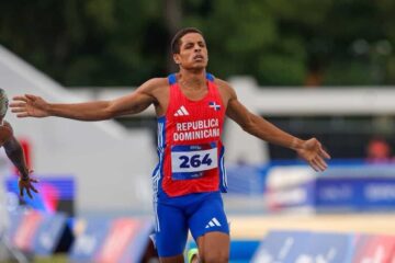 Ferdy Agramonte se cuelga el oro en los 800 metros y empata a Dominicana con Puerto Rico en el medallero centroamericano