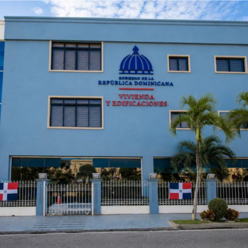 Licencias de construcción crecen 85% en 2026, impulsadas por modernización de permisología del Mivhed