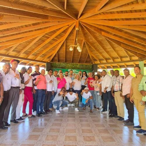 Érika Tavares asume coordinación del Sector Externo de la Fuerza del Pueblo en Barahona