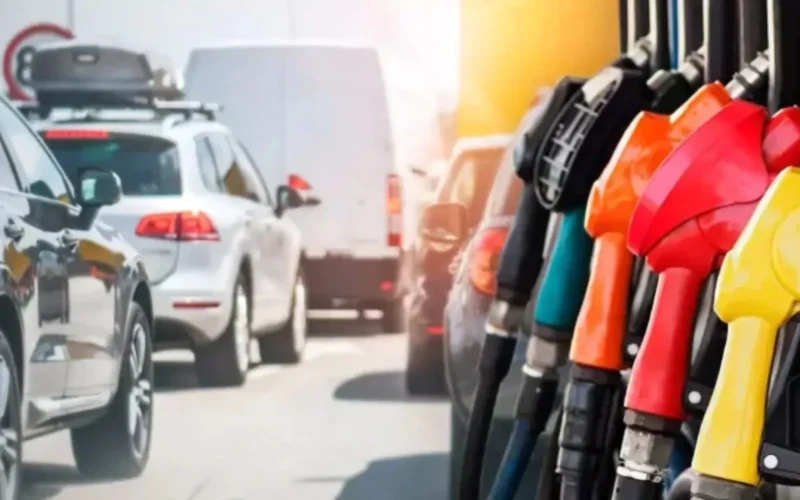 Gobierno dominicano absorbe RD$1,369 millones para mantener precios de combustibles sin alza pese al petróleo caro