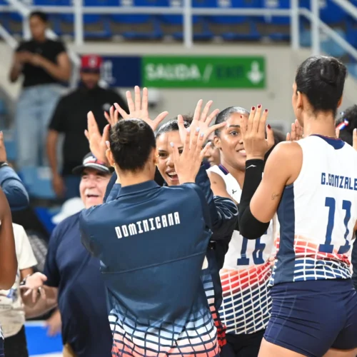 ¡Barrida dominicana! Las Reinas del Caribe aplastaron a Costa Rica en su debut olímpico