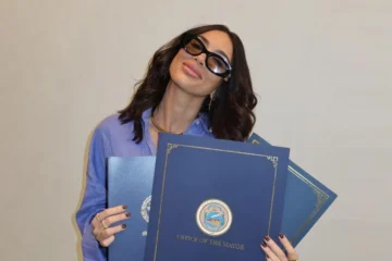 Gabi Desangles recibe dos reconocimientos oficiales en Massachusetts por promover la cultura dominicana