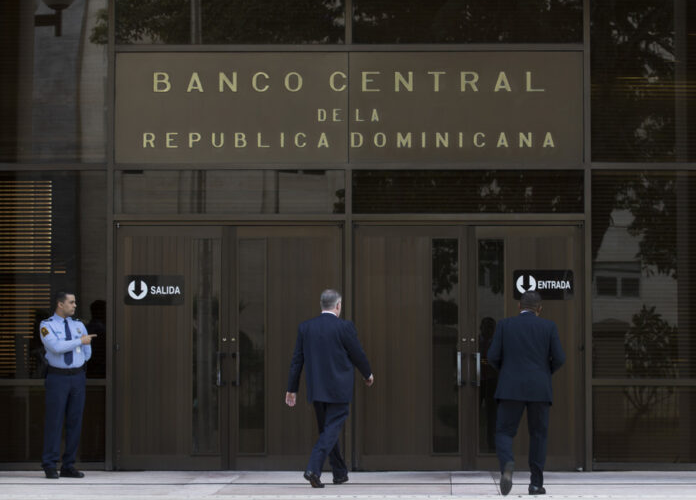BCRD decide mantener tasa de política monetaria en 5,25 % por noveno mes consecutivo