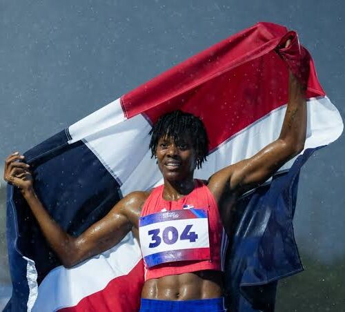Dominicana impone nueva marca en los Juegos Centroamericanos y del Caribe bajo la dirección de Paulino