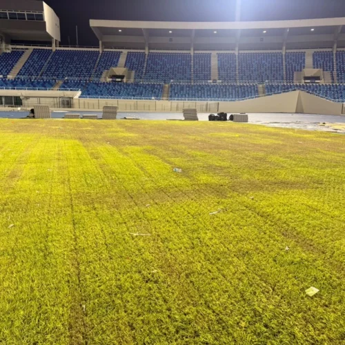 Césped del Estadio Olímpico presenta daños tras presentación de Ramón Orlando