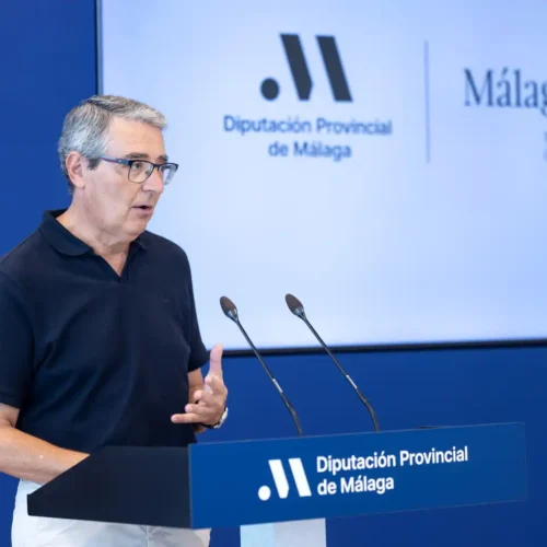 Inicia la búsqueda de nuevos talentos con el segundo Premio Internacional de Moda David Delfín
