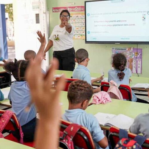 República Dominicana muestra avances en ciencias pese a los retos del sistema educativo según PISA