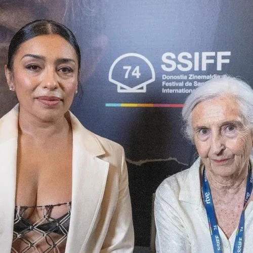 Diego Luna y Adriana Paz presentan 'Ceniza en la boca' en el Festival de San Sebastián