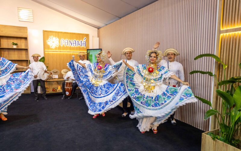Arranca la 28.ª Feria Internacional del Libro de Santo Domingo con Panamá como invitado de honor