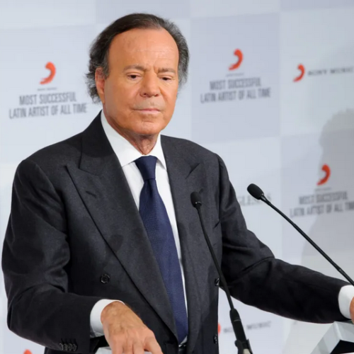 Nuevas denuncias contra Julio Iglesias por presunto abuso y explotación laboral
