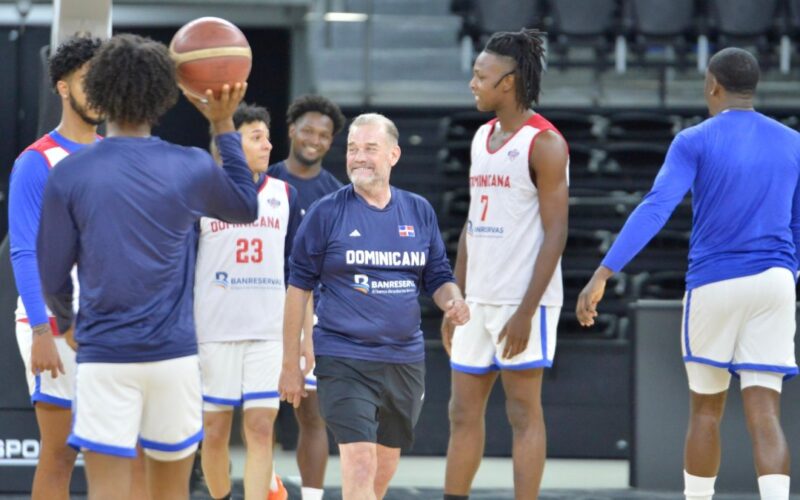 Néstor "Ché" García destaca el talento de élite de los basquetbolistas dominicanos