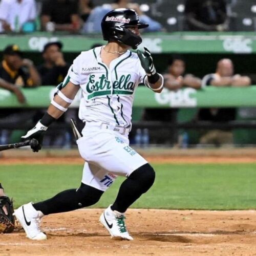 Ismael Munguía destaca con un impresionante inicio ofensivo en el beisbol dominicano
