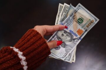 Banco Central establece tasas de referencia del dólar para este lunes 12 de octubre