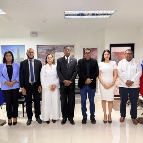 Reabren servicios del Consulado dominicano en Caracas tras dos años de cierre